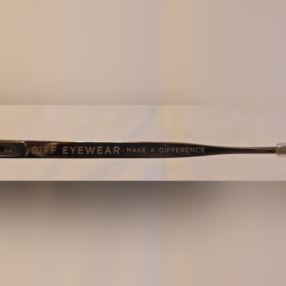 NWT | Diff Eyewear | Becky II | Tortoise Shell Polarized Cat-Eye Sunglasses - Picture 14 of 15